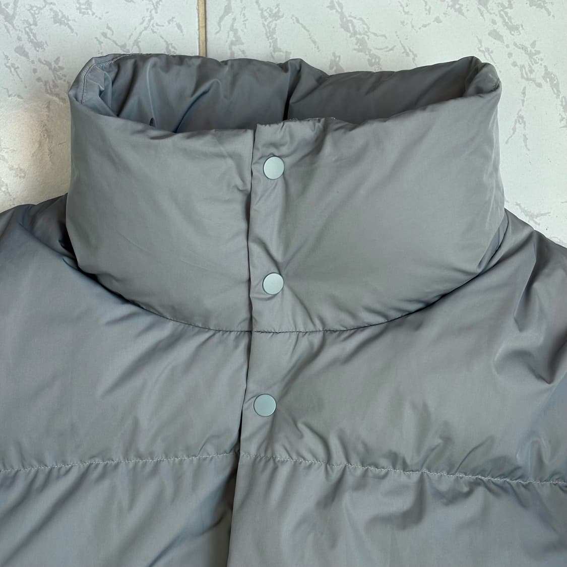 COS DOWN FILLED SHORT PUFFER JACKET 상품이미지4