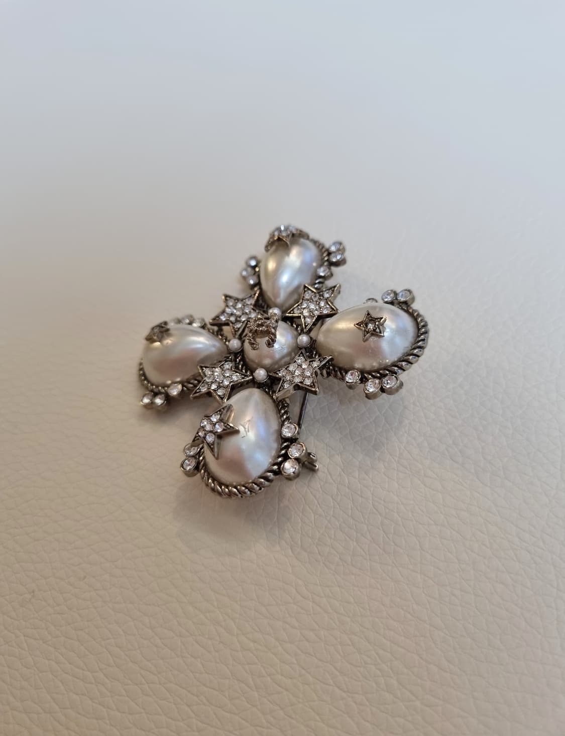 샤넬 엔틱진주&별 꼬임 CC 브로치 업사이클링 상품이미지5