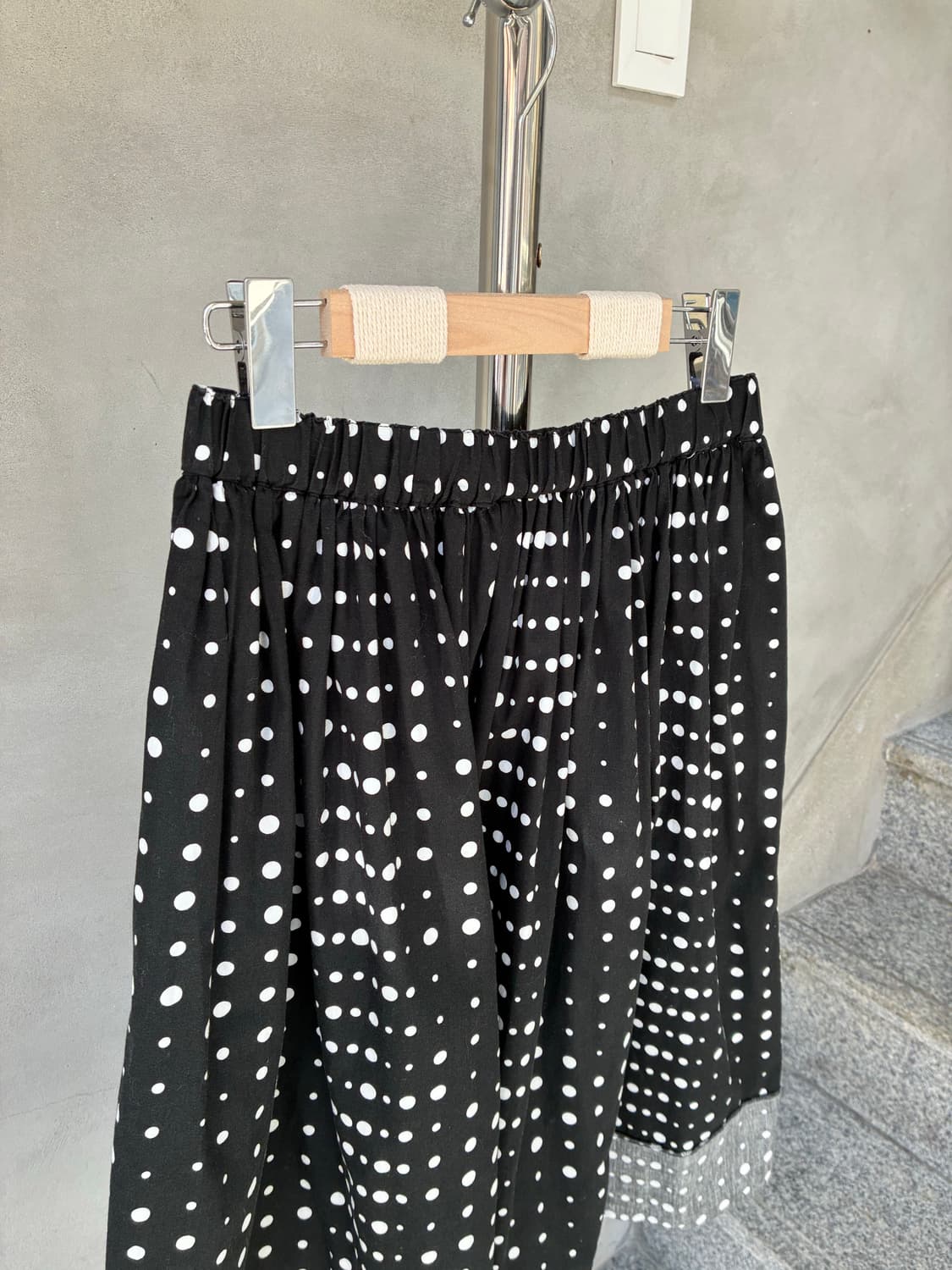 꼼데가르송 블랙 도트 스커트 상품이미지3