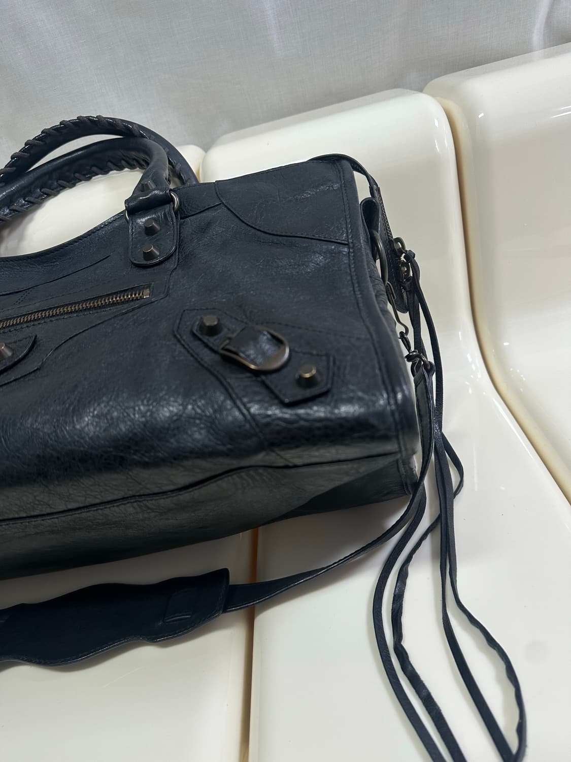 [A 정품] 발렌시아가 시티 모터백 파트타임 블랙 상품이미지3