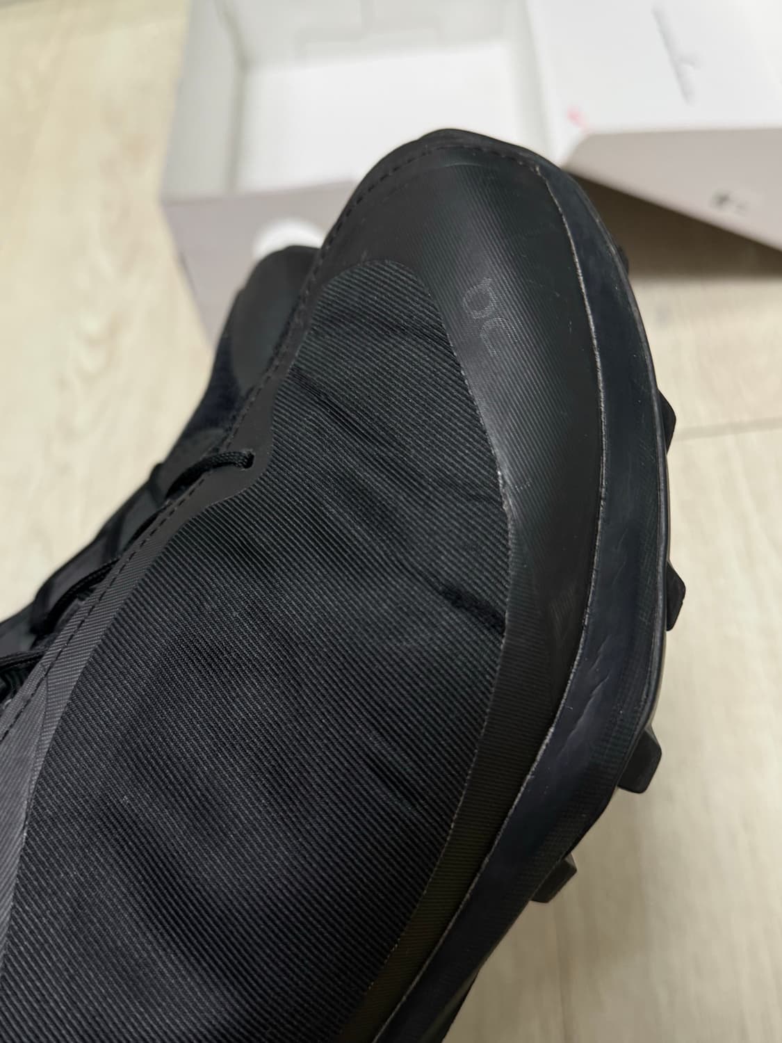 [270] 온파프 클라우드벤쳐 피크 올 블랙 상품이미지2