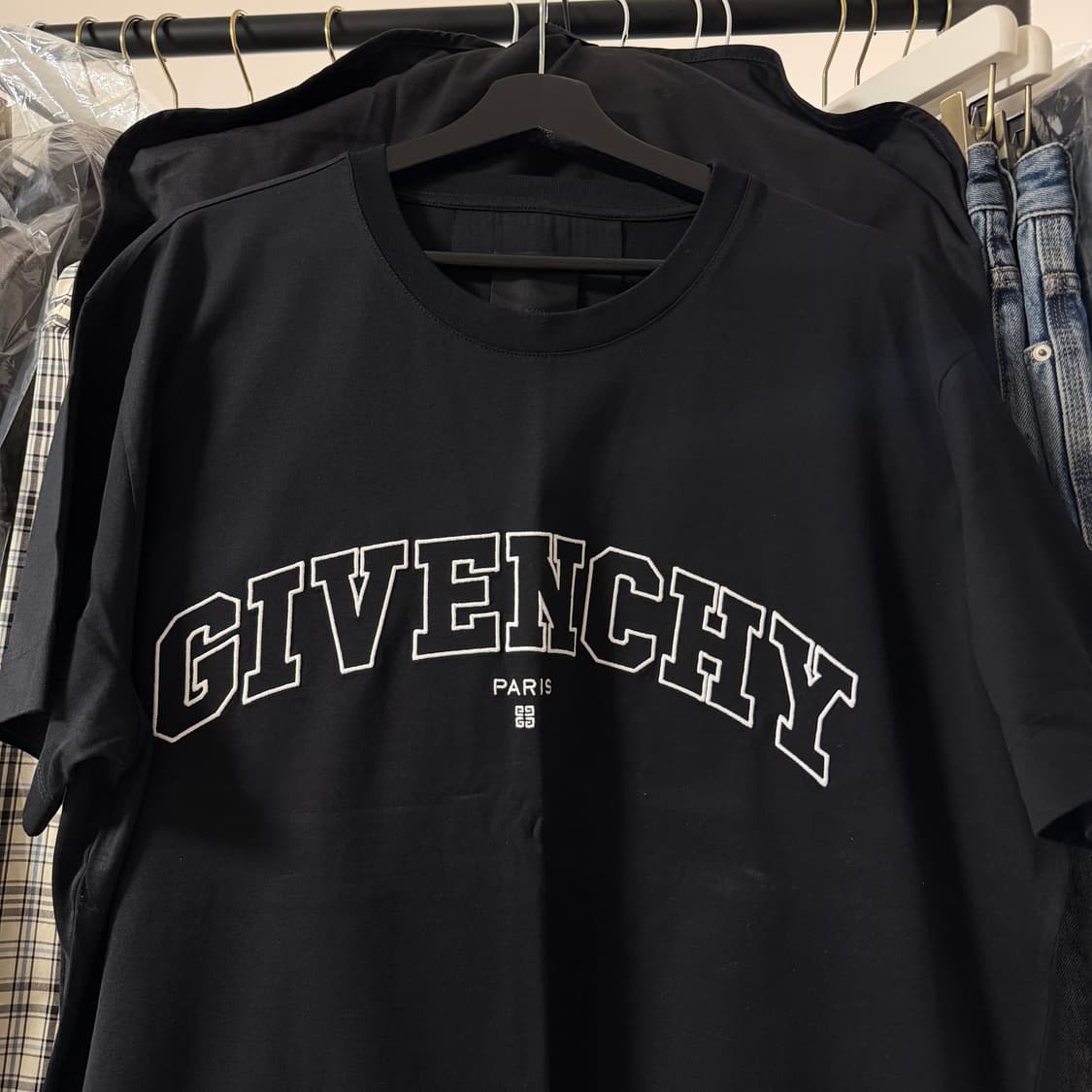 지방시 코튼 컬리지 티셔츠 블랙 XL 상품이미지3