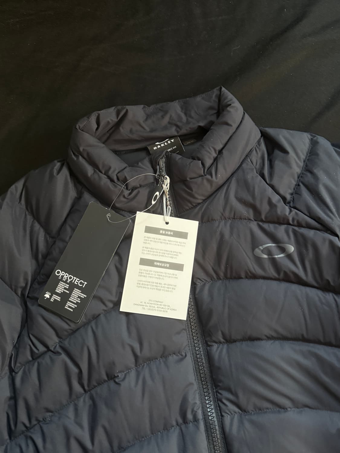 오클리 스노우 바운드 다운 경량 패딩 상품이미지2