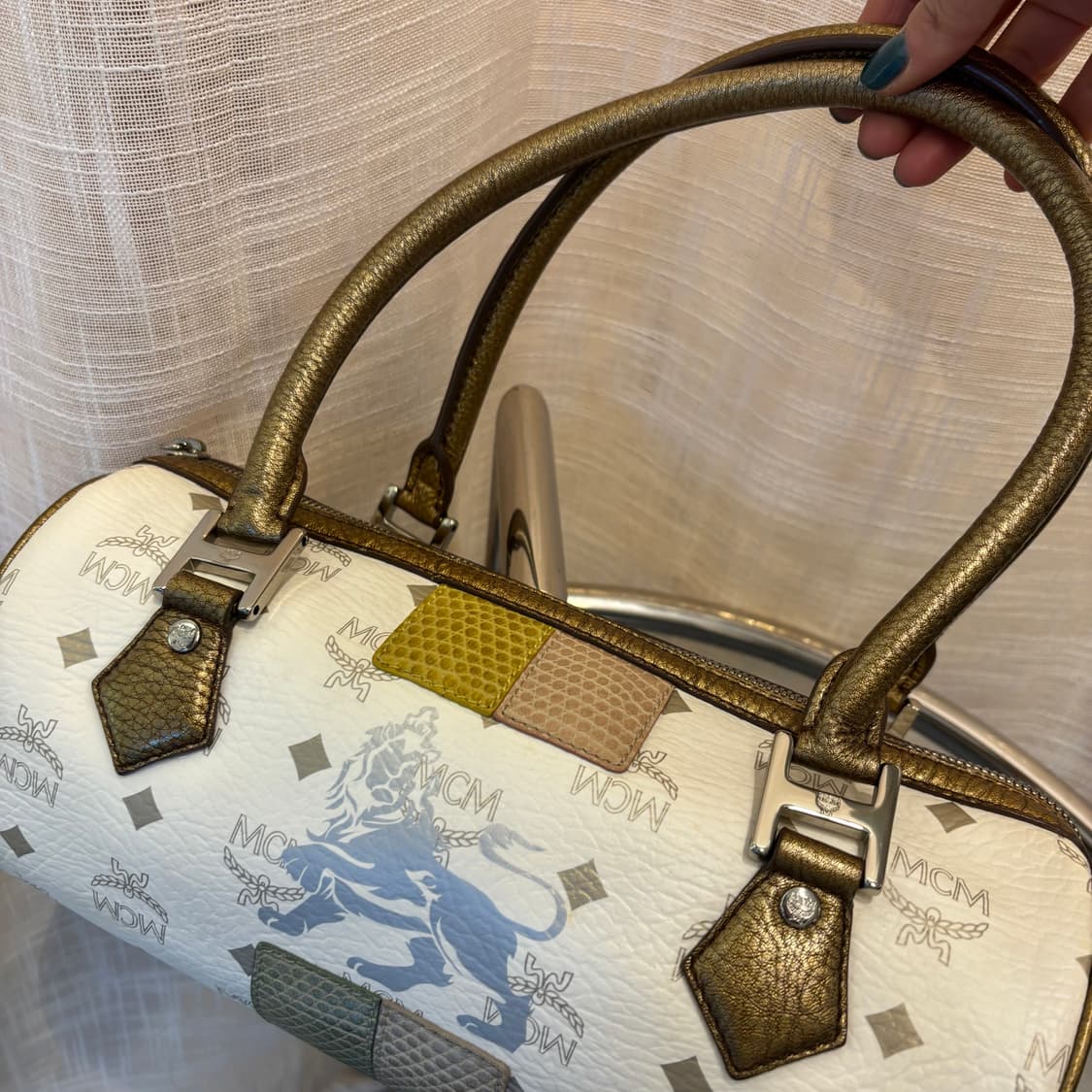 정품 MCM 비세토스 원통백     상품이미지3