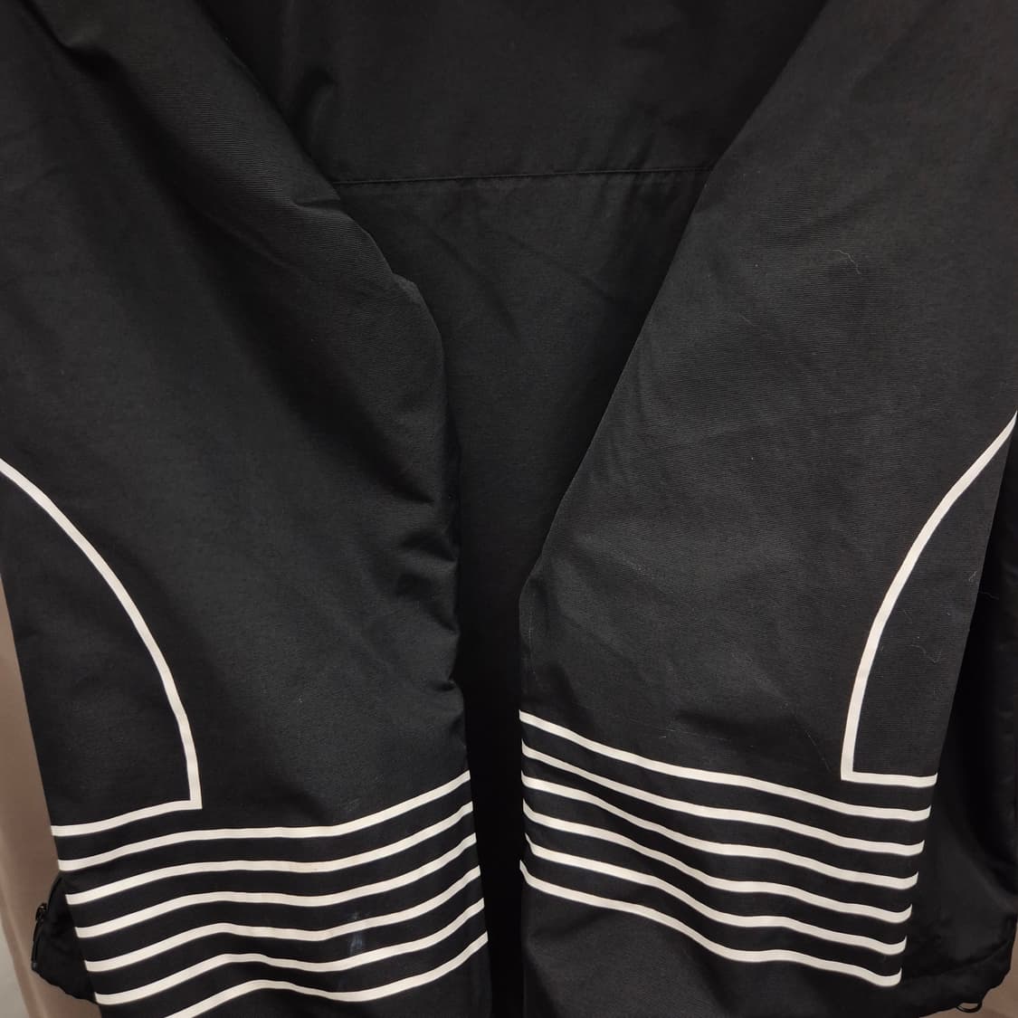 아디다스 블랙 후드 바람막이 아노락 L 상품이미지4