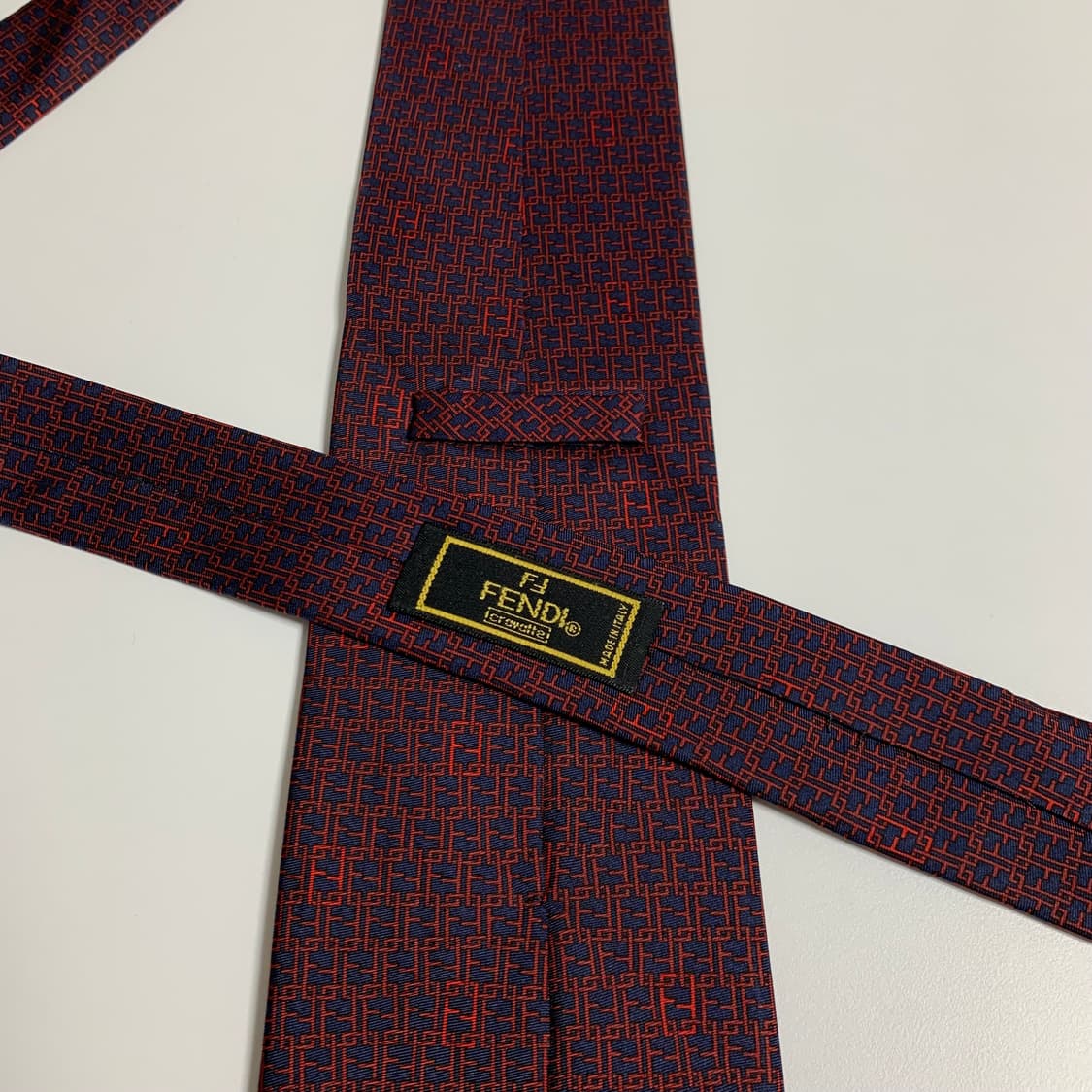 펜디(FENDI) FF로고 명품넥타이 새상품급 S등급 9.4cm 상품이미지6