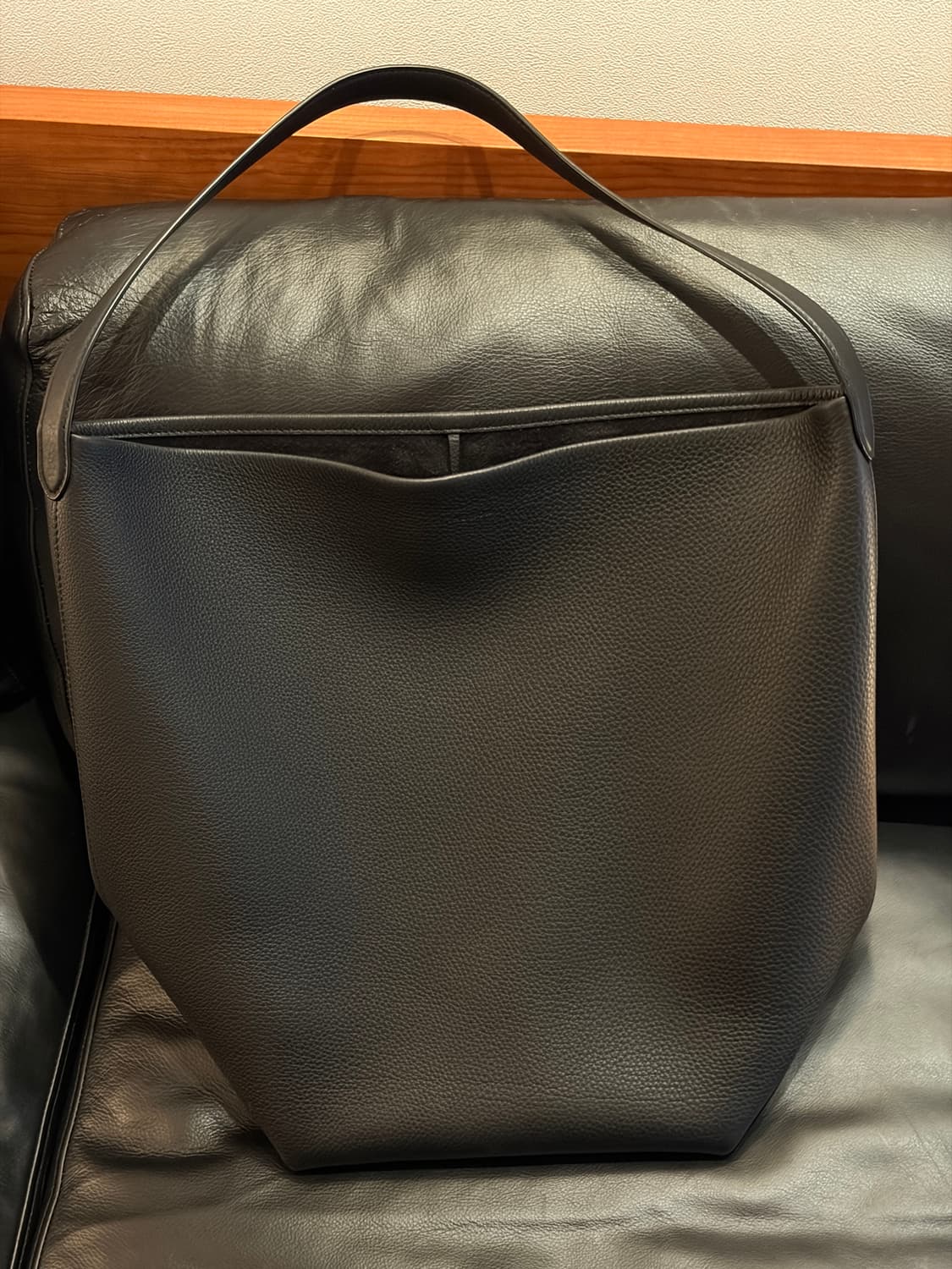 더로우 N/S 파크백 라지 블랙 상품이미지1