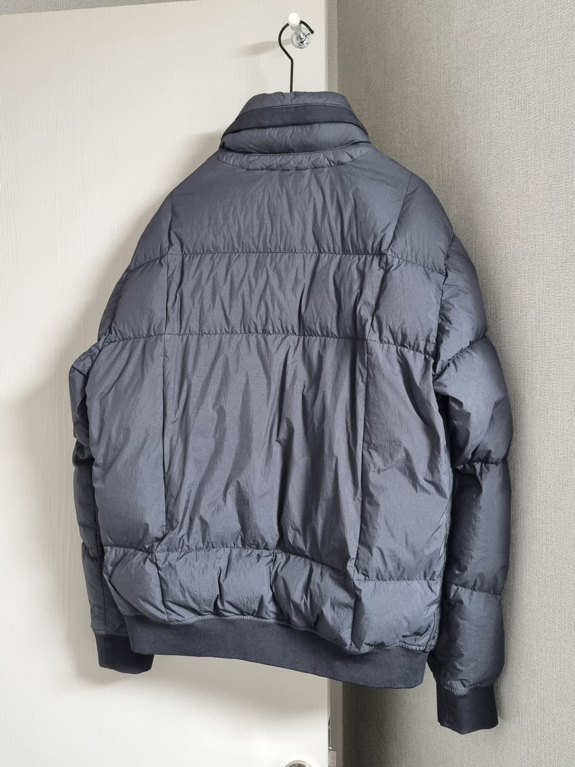 스톤아일랜드 크링클랩스 논후드 패딩 상품이미지2