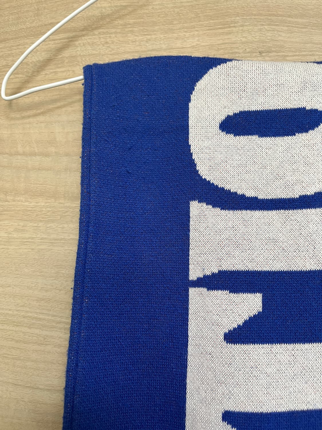 오프화이트 머플러 블루 상품이미지3