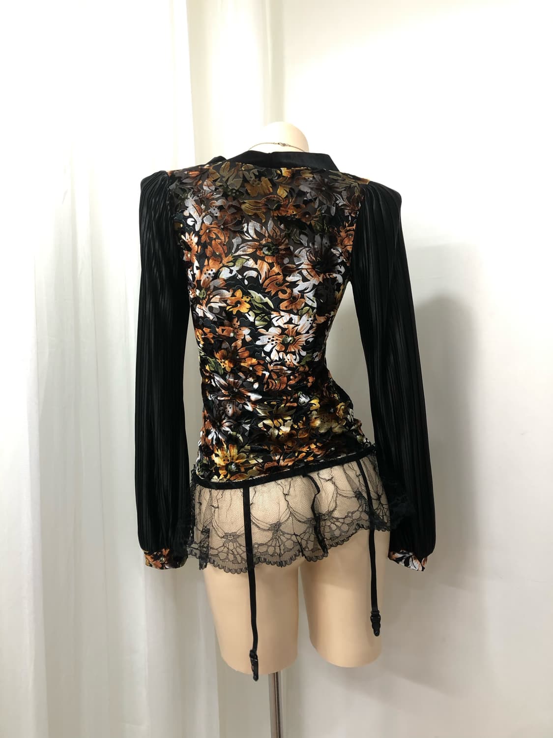 velvet floral pattern cubic long sleeve  상품이미지2