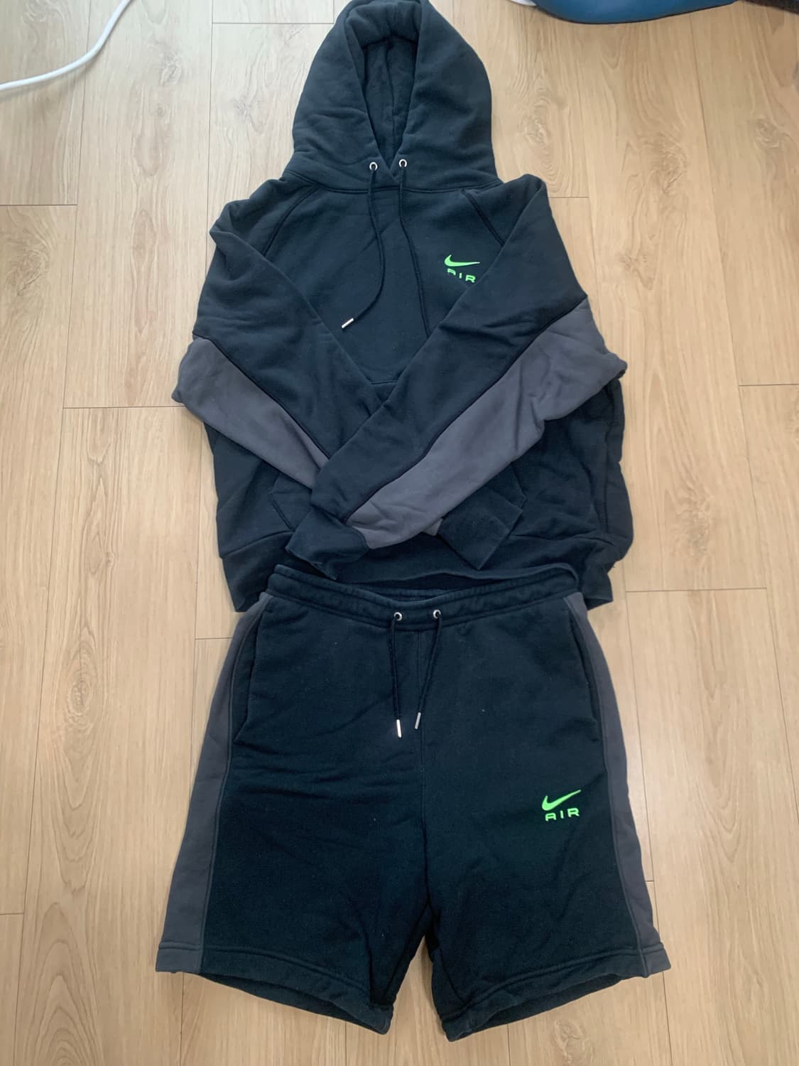 나이키 프렌치 에어 셋업 세트판매 합니다 상품이미지3