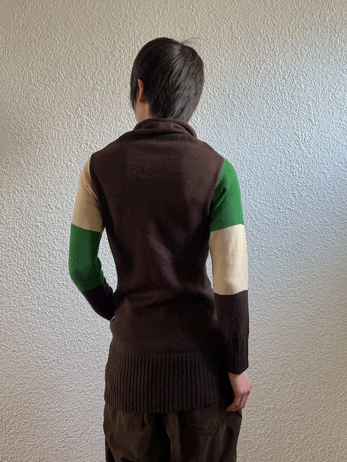 커브드 라인 패치워크 하이넥 니트 상품이미지6