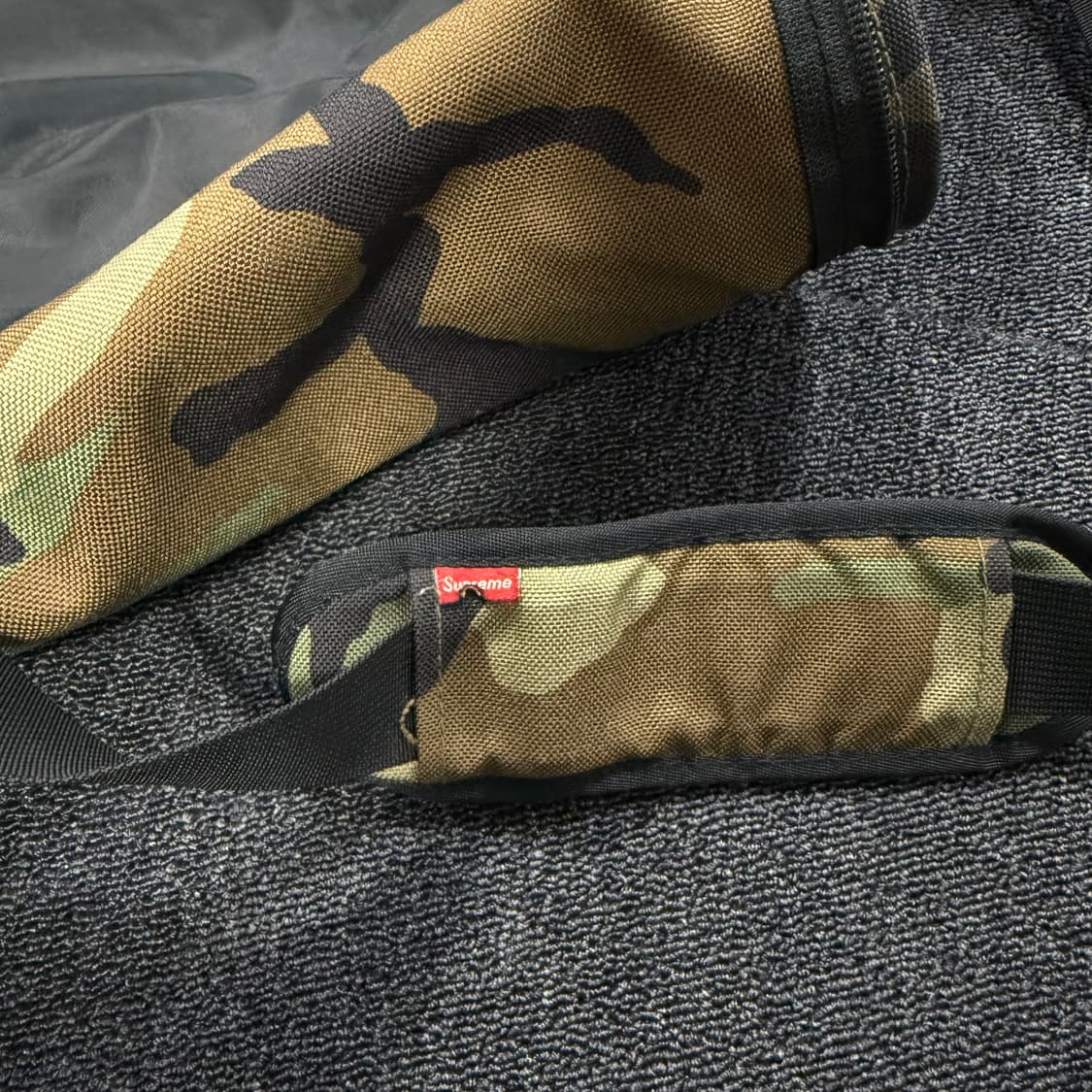 슈프림 15ss 우드랜드 카모 더플크로스백 상품이미지9