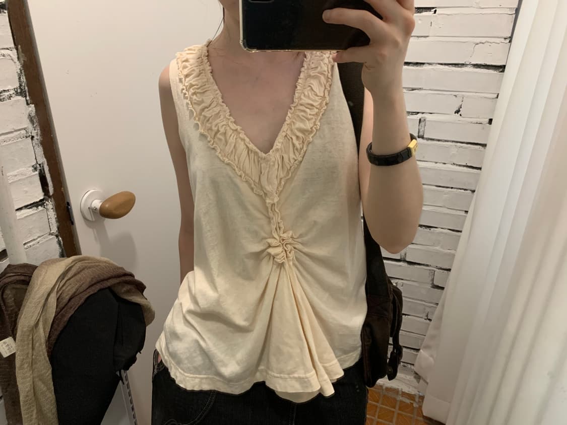 Zucca Ruffled V-Neck Sleeveless 상품이미지7