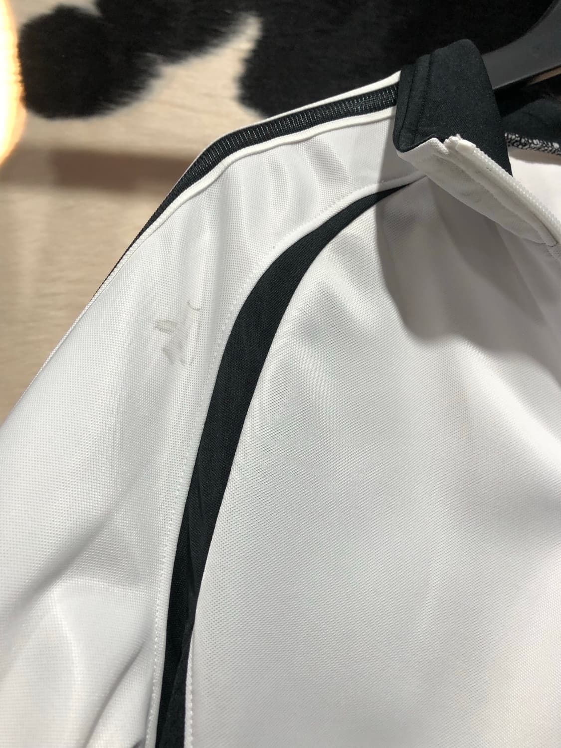 아디다스 화이트 오버핏 집업 상품이미지4