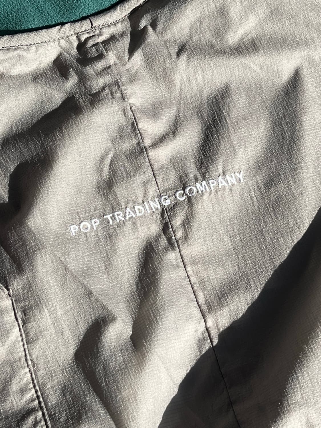 팝트레이딩컴퍼니 리버시블 베스트 그린&실버 L 상품이미지5