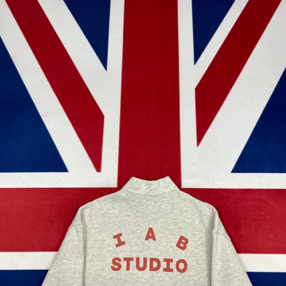 아이앱스튜디오 하프집업 맨투맨 S  상품이미지2