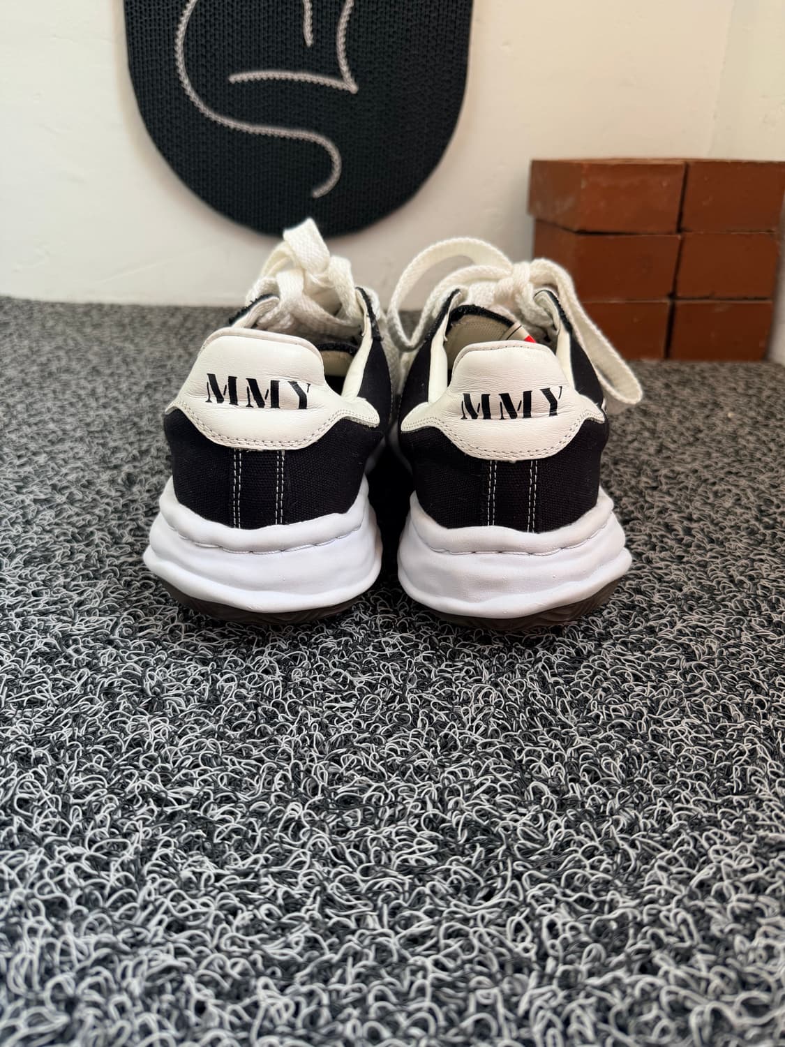 메종 미하라 야스히로 블레이키 블랙 상품이미지3