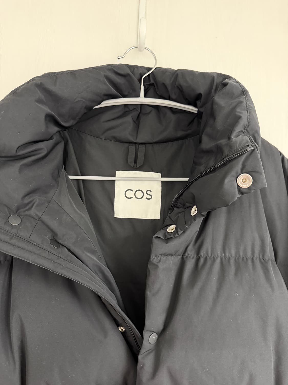 COS 코스 남성 푸퍼 숏패딩 블랙 M 상품이미지3