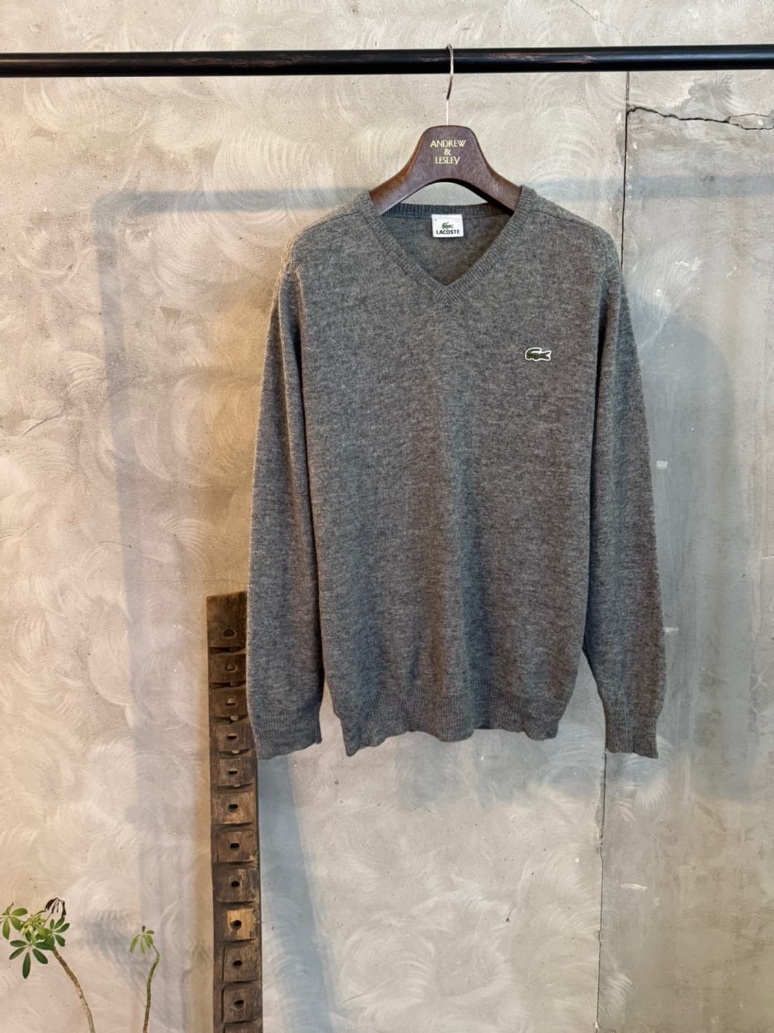 라코스테 브이넥 램스울 니트 100 상품이미지1
