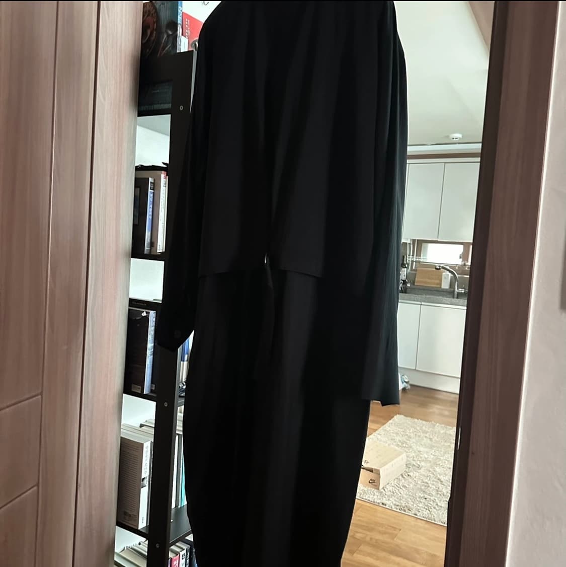 (새제품) 23FW 시스템옴므 트렌치코트 블랙 95사이즈 상품이미지2