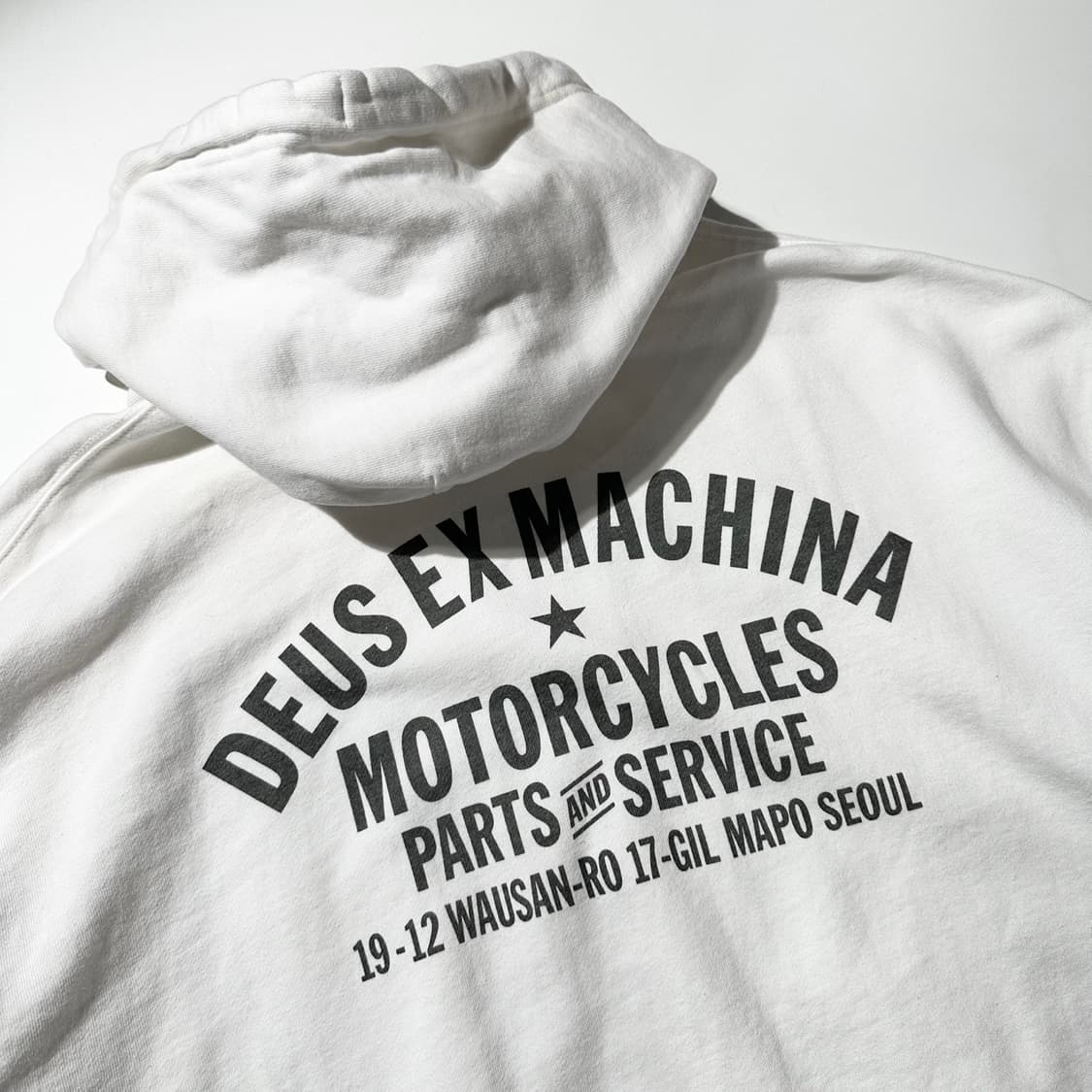 데우스 엑스 마키나 오버사이즈 후드 서울 빈티지 화이트 상품이미지4