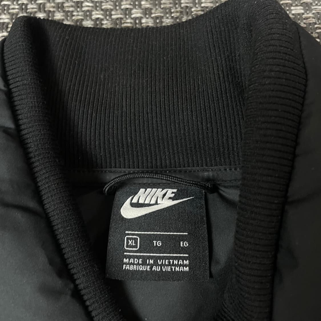 나이키 블랙 봄버 다운 패딩 XL 상품이미지4