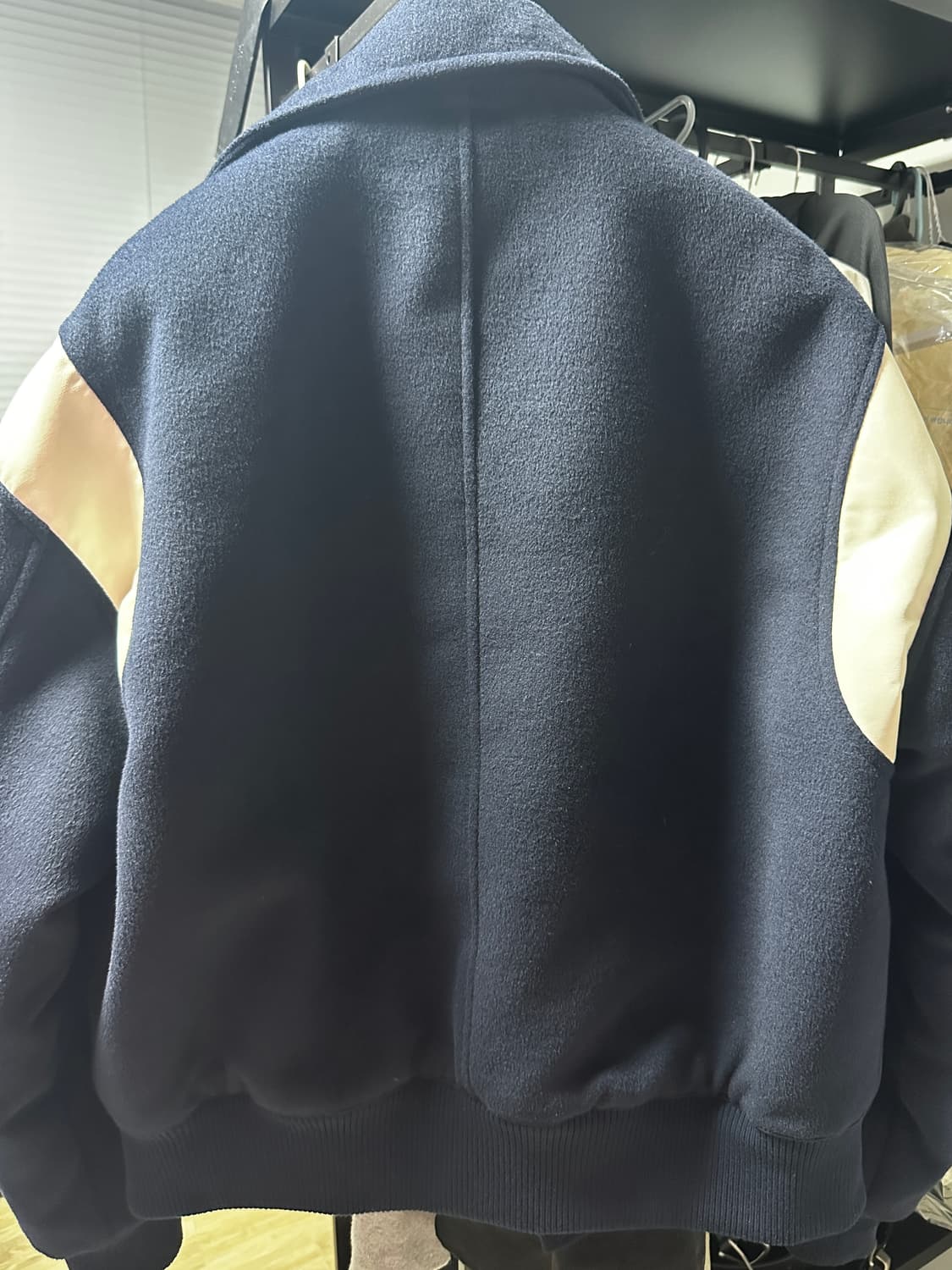 밀로아카이브 바시티자켓 상품이미지2