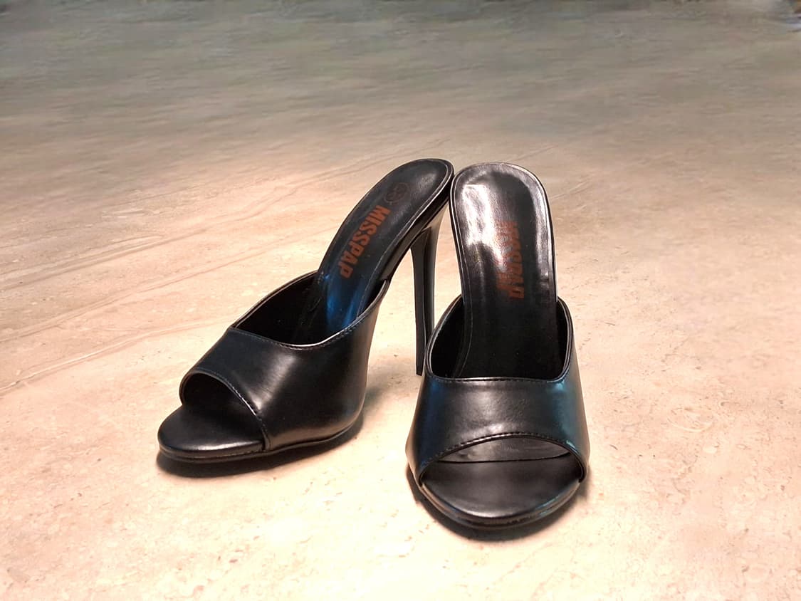 블랙 스틸레토 뮬 (새상품) 상품이미지1