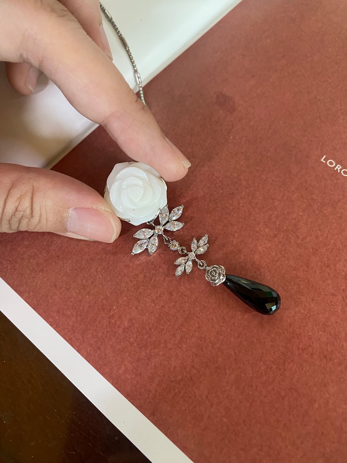 화이트 로즈 장미 드롭 목걸이 상품이미지2