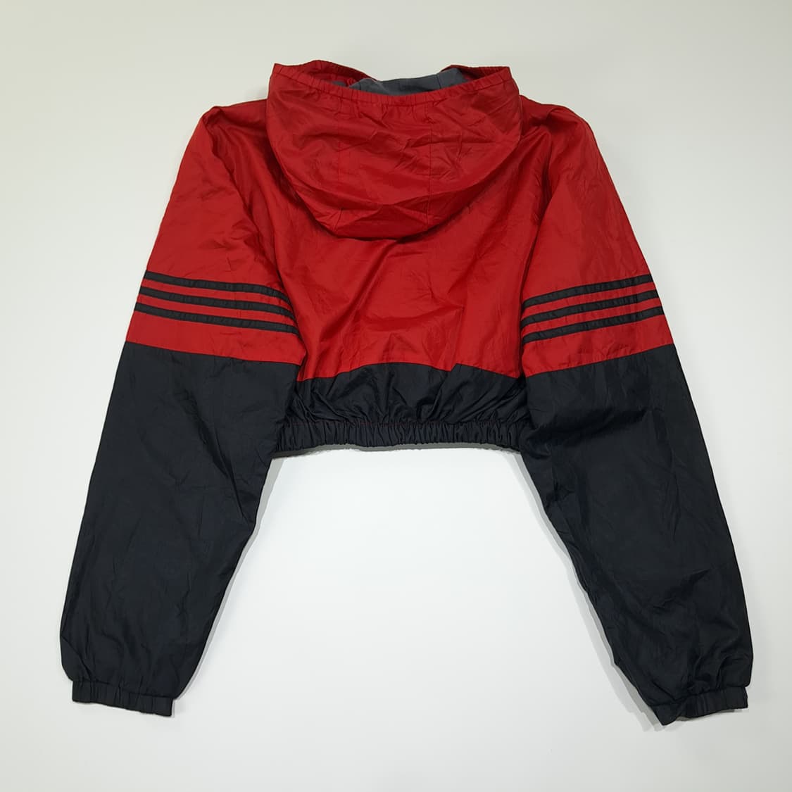 CL908 FREE 아디다스 90s 레드 블랙 리메이크 크롭 자켓 상품이미지5