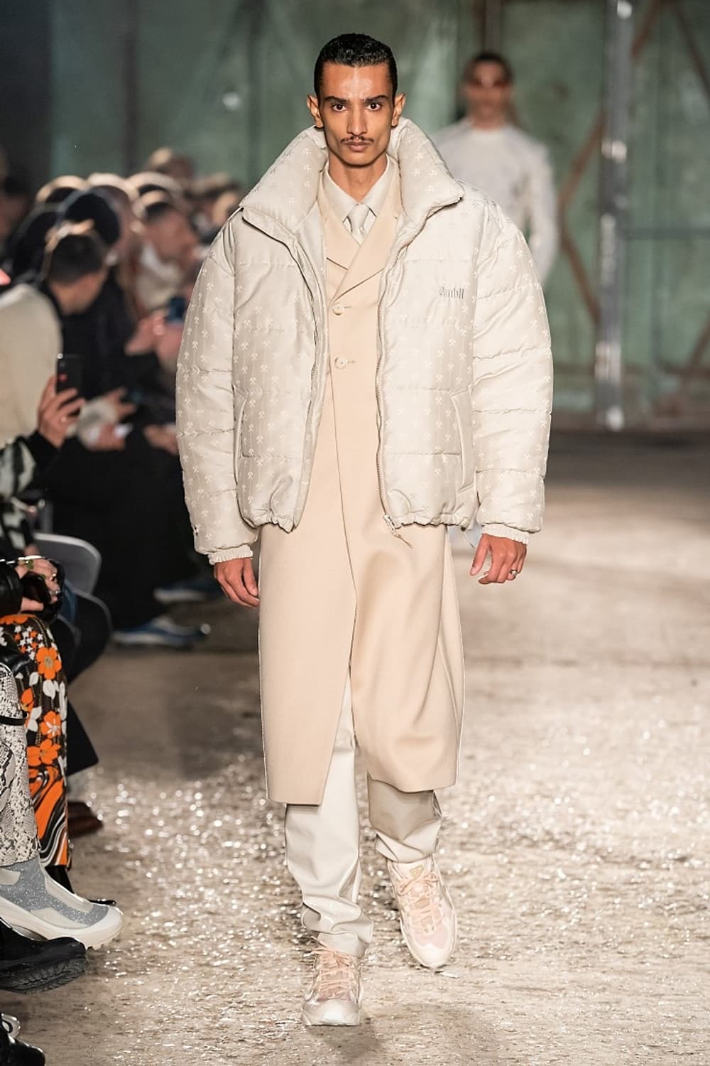 게엠베하 19FW 패딩  GmbH 상품이미지1