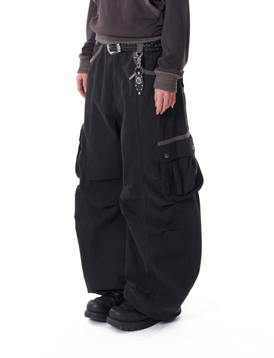 아캄 Knee Pin-tuck Contrast Cargo Pants 상품이미지1