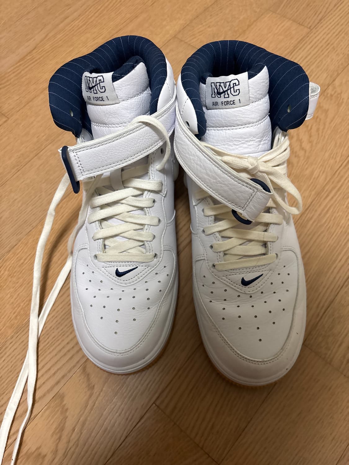 나이키 에어포스1 미드 NYC 화이트 판매 상품이미지1