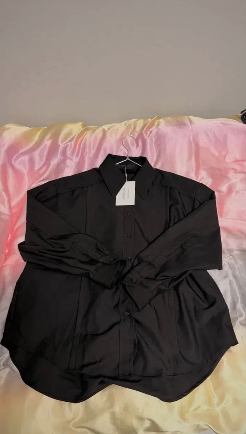 (새상품) 트리밍버드 Pinched Seam Shirts,블랙 상품이미지9