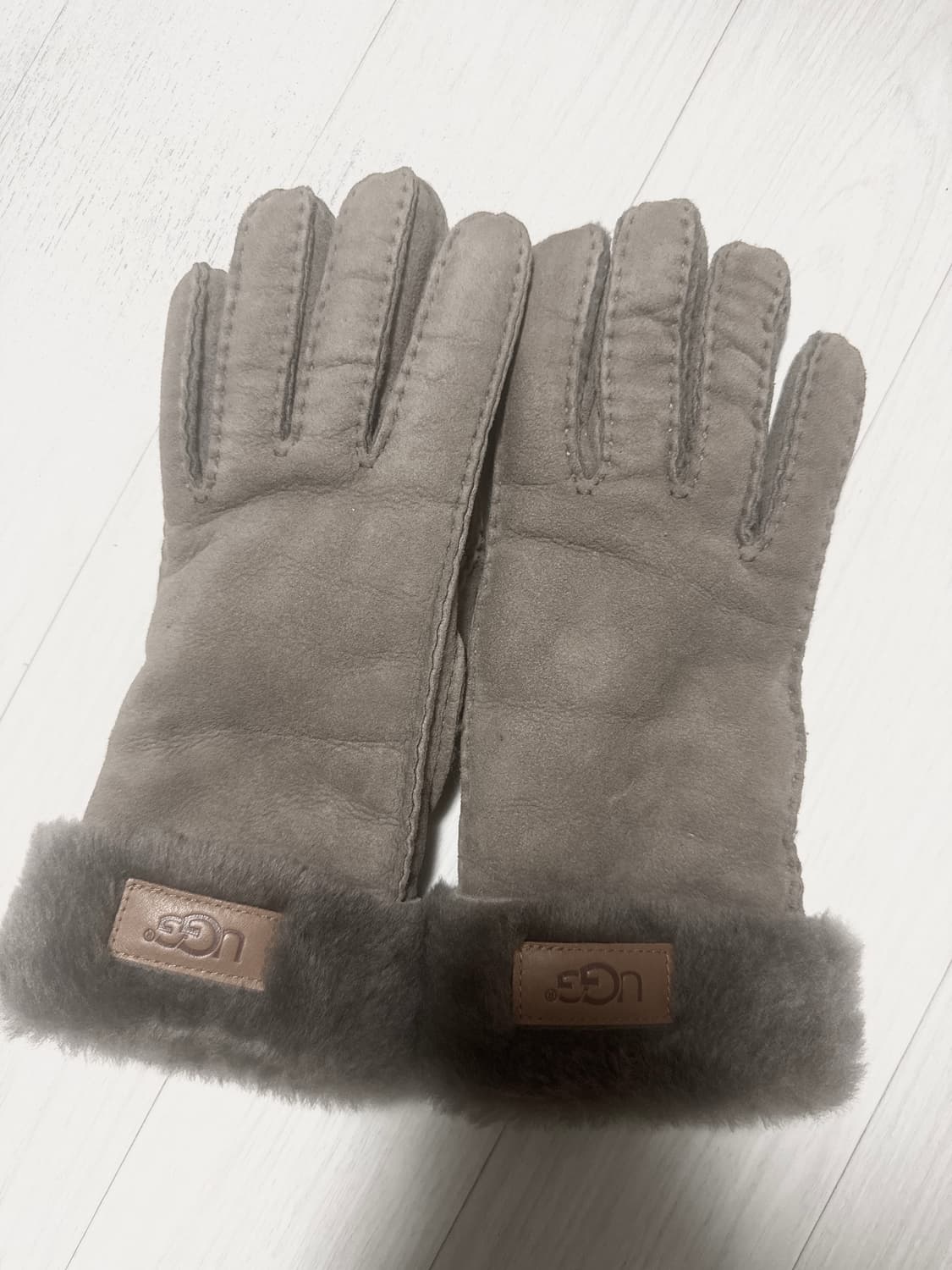 어그 ugg 장갑 그레이 퍼장갑  상품이미지1