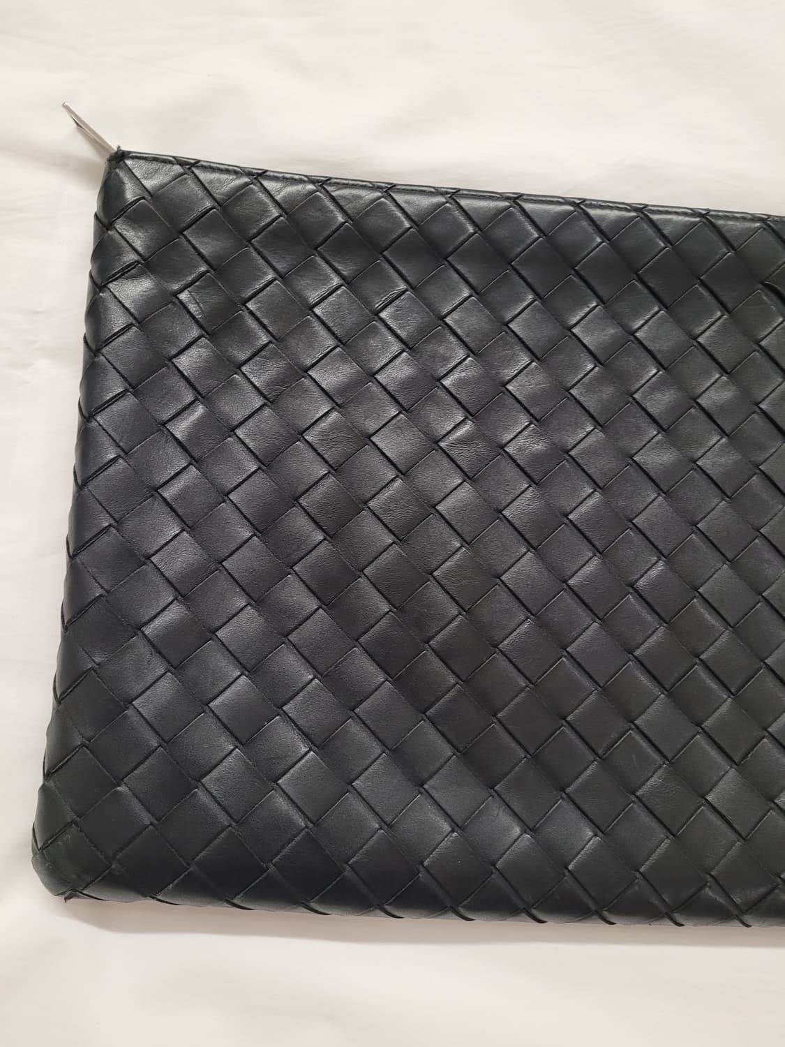 보테가베네타 인트레치아토 하프 지퍼 투톤 클러치 상품이미지6