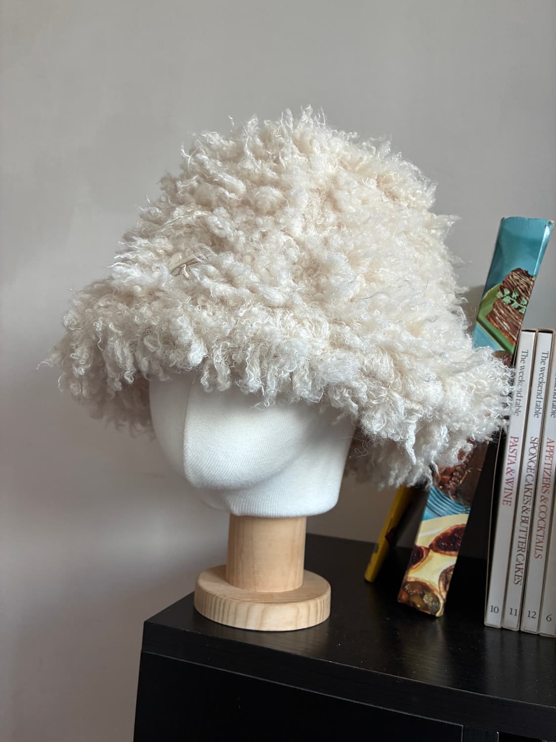 써틴먼스 아이보리 퍼 버킷 햇 상품이미지5