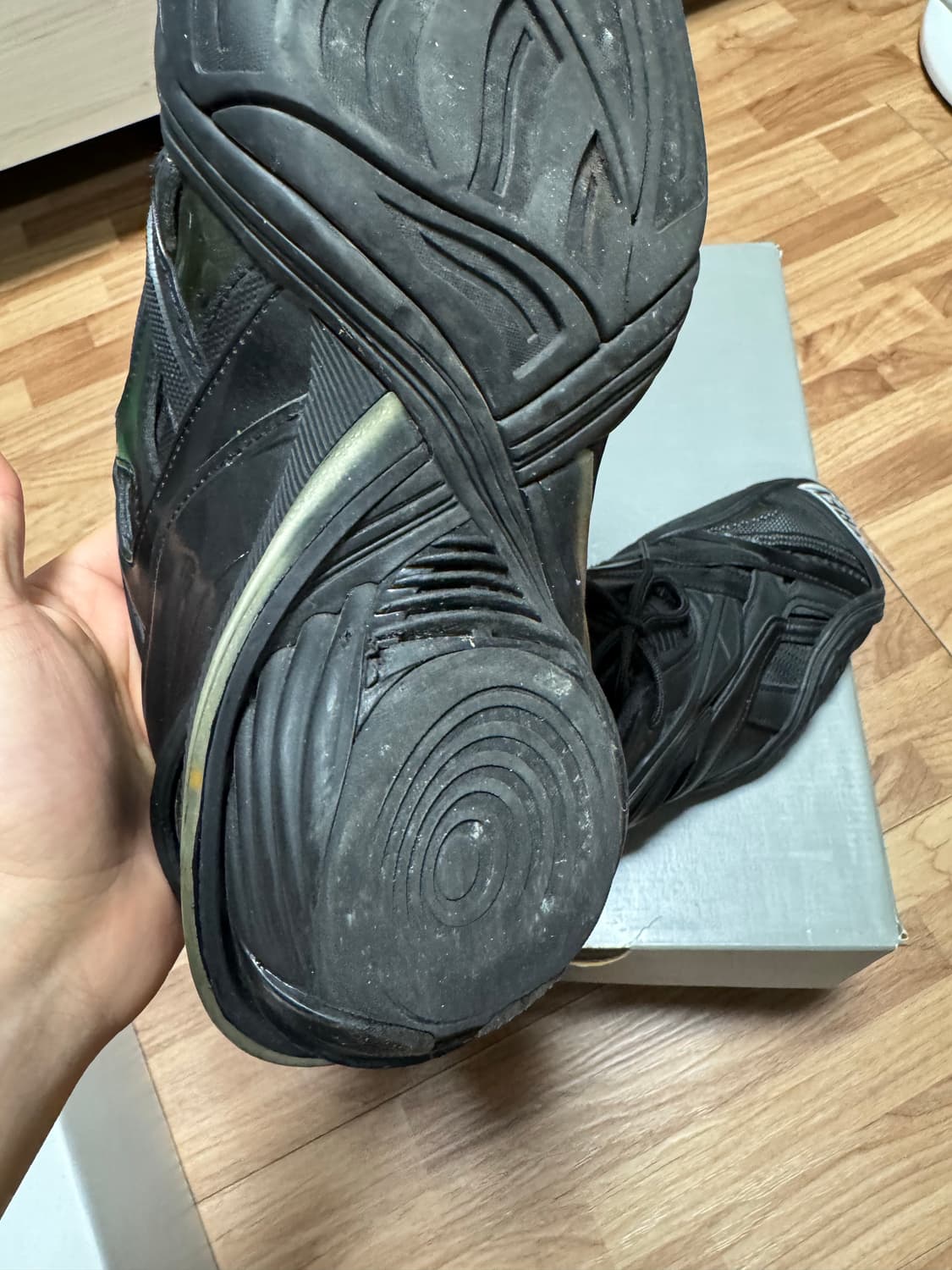 발렌시아가 타이렉스 42 상품이미지8