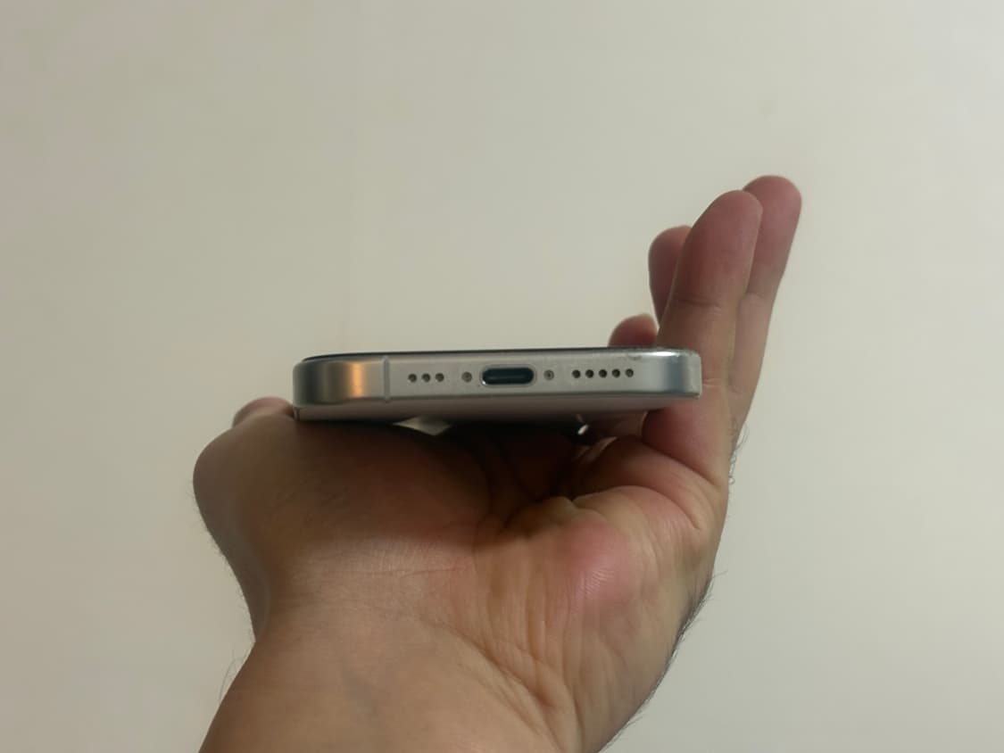 아이폰 16프로 128기가 화이트 상품이미지6