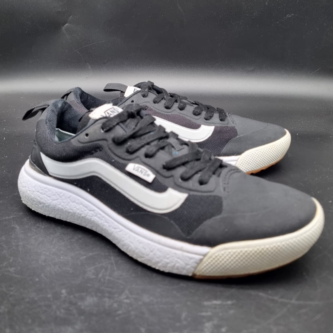 반스 울트라레인지 여성스니커즈235 상품이미지1