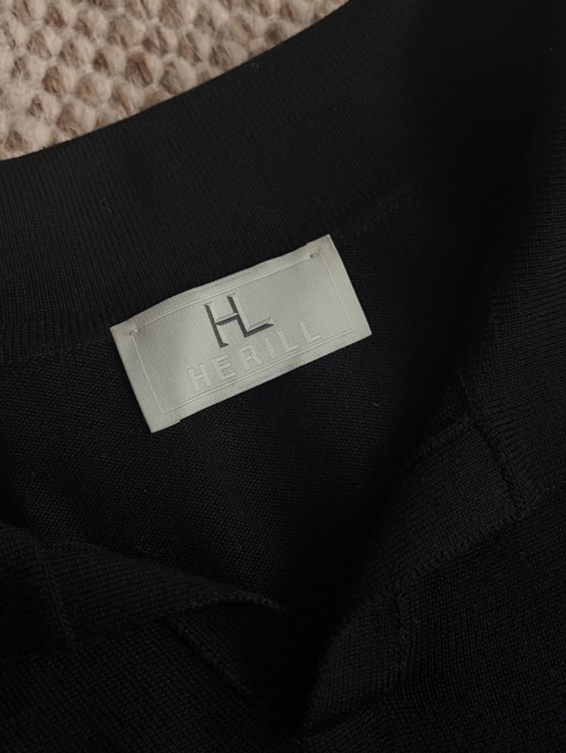 (1)HERILL SILK POLO 반팔티 블랙 상품이미지7