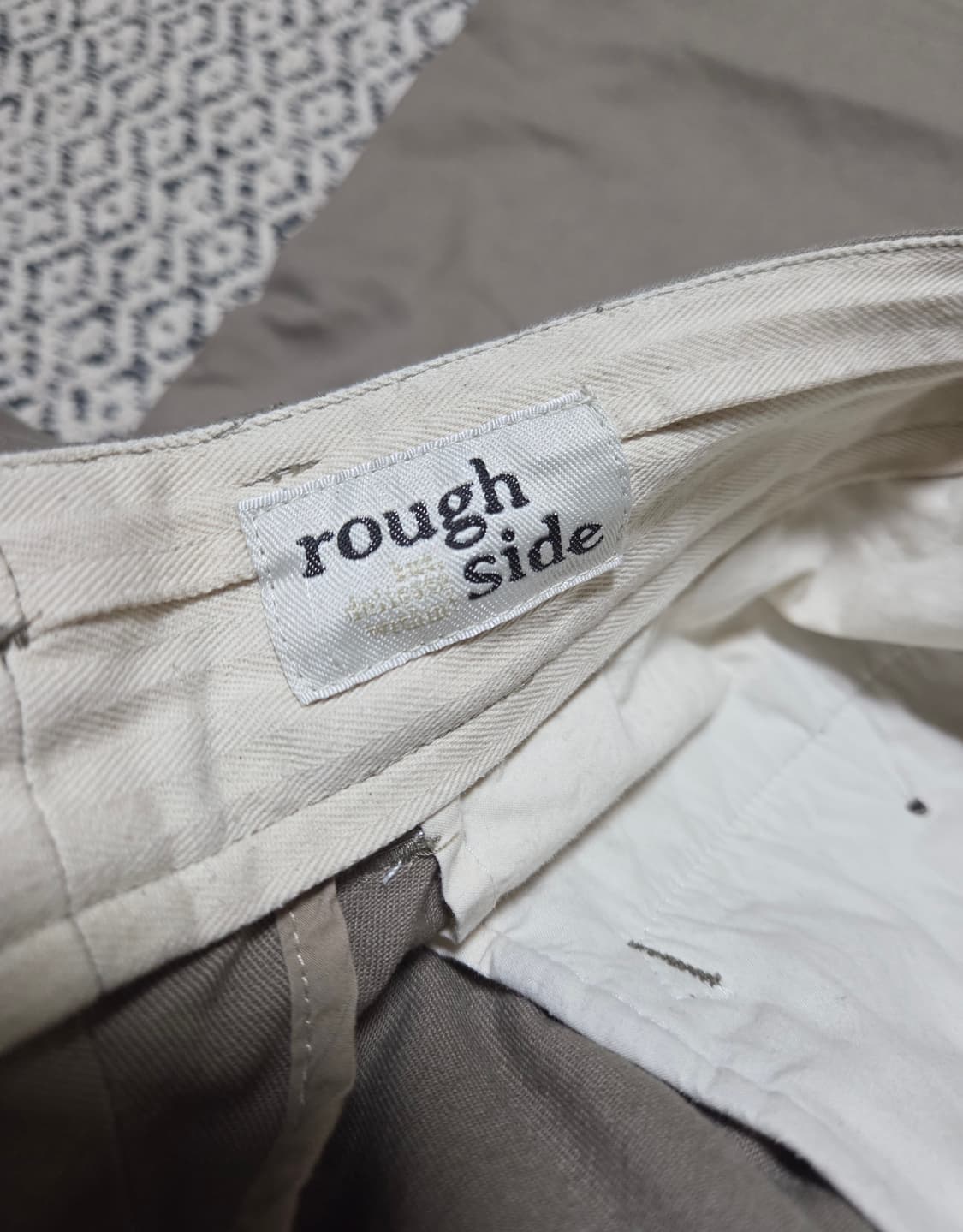 러프사이드 투턱 와이드팬츠 카키 3 상품이미지3