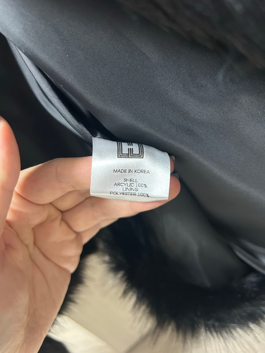 해브레스 HAILEE FAUX FUR JACKET BLACK 상품이미지9