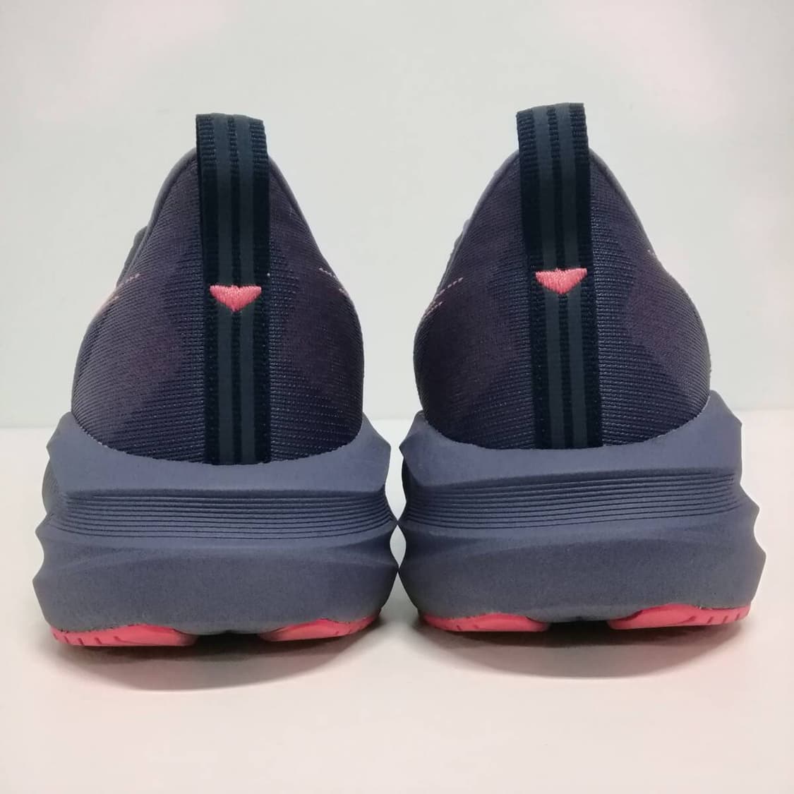 [270] 아식스 노바블라스트 5 그레이시 퍼플 코랄 리프 상품이미지4