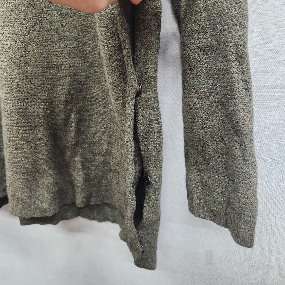 한섬 SJSJ 옆트임 똑딱이 니트 M 상품이미지3