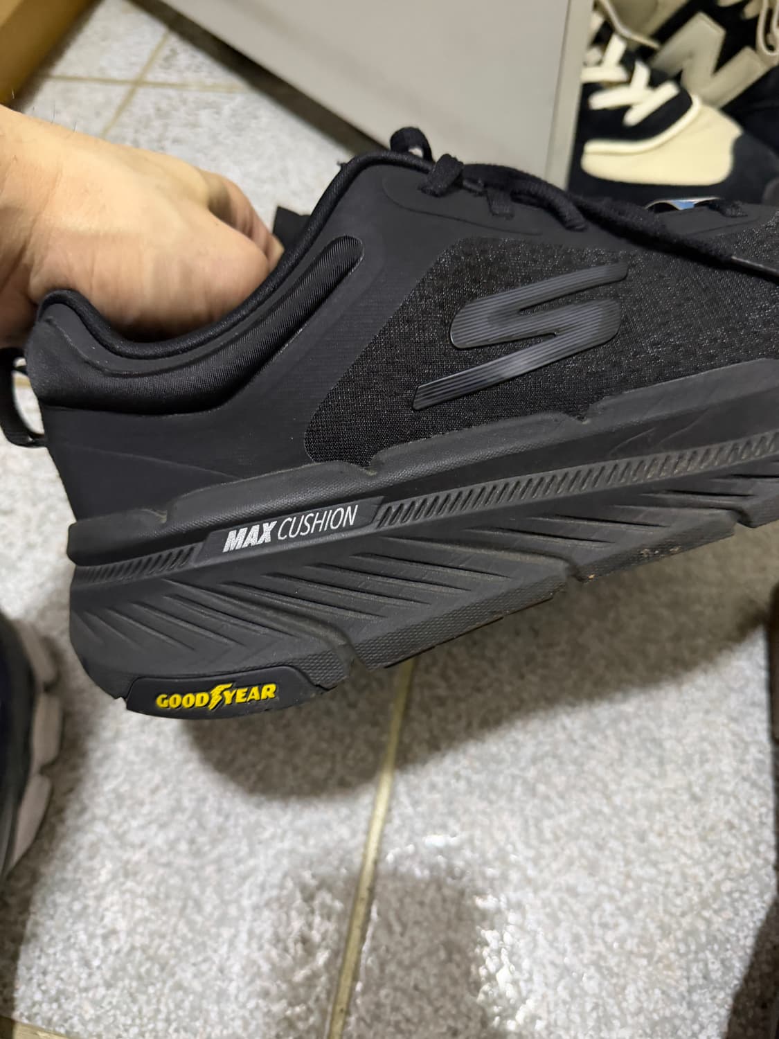 스케쳐스 고런 맥스쿠셔닝 300사이즈 상품이미지2