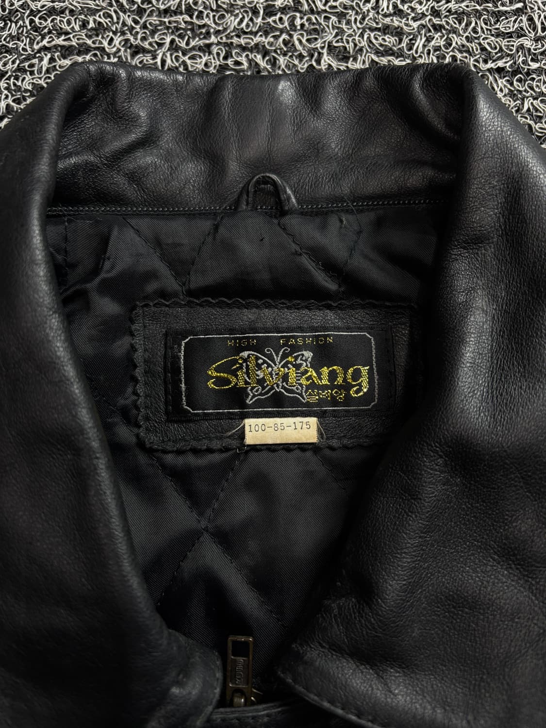 90s SILVIANG 아카이브 버클 디테일 에이징 램스킨 자켓 1786 상품이미지3