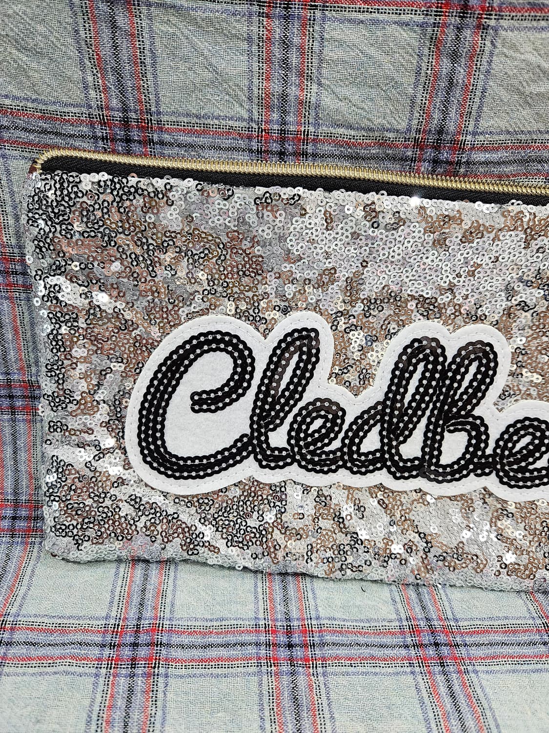 끌레드벨 스팽글 파우치  상품이미지3