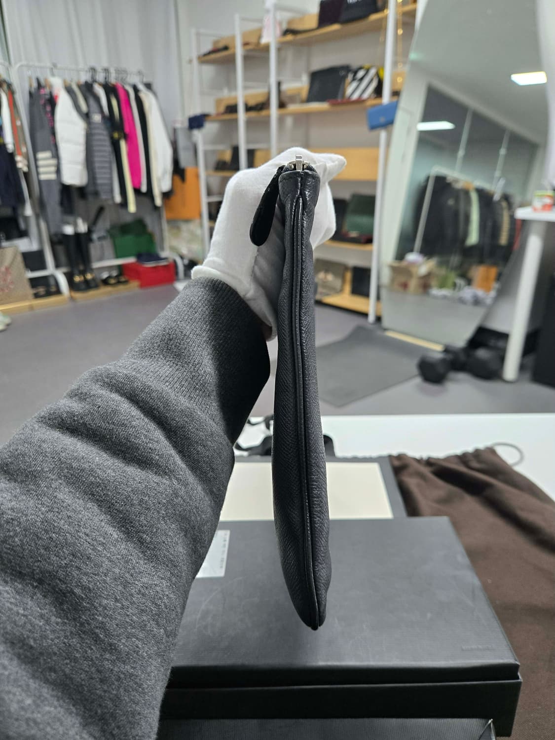 [A급컨디션]발렌시아가 로고 클러치백 상품이미지3